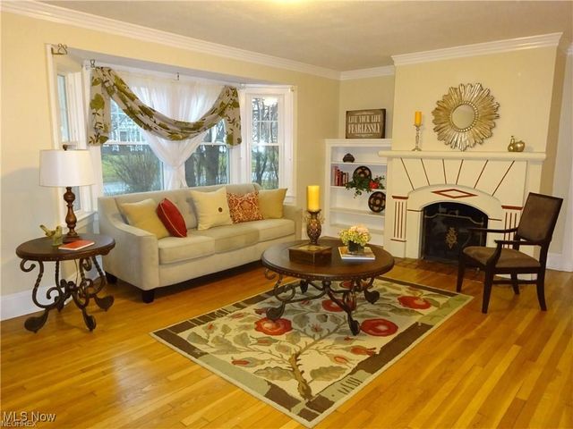 3256 Enderby Road, Shaker Heights, OH 44120