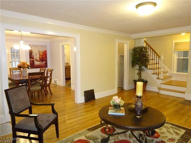 3256 Enderby Road, Shaker Heights, OH 44120