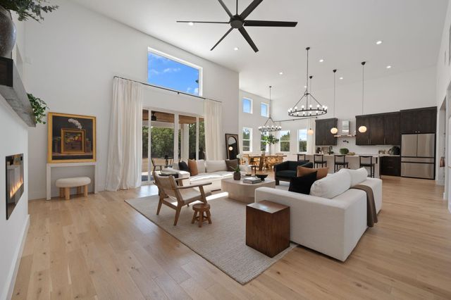 307 Chisholm TRL, Bastrop, TX 78602