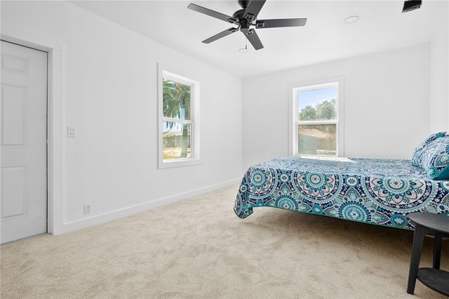 221 S. McCall, Sinton, TX 78387