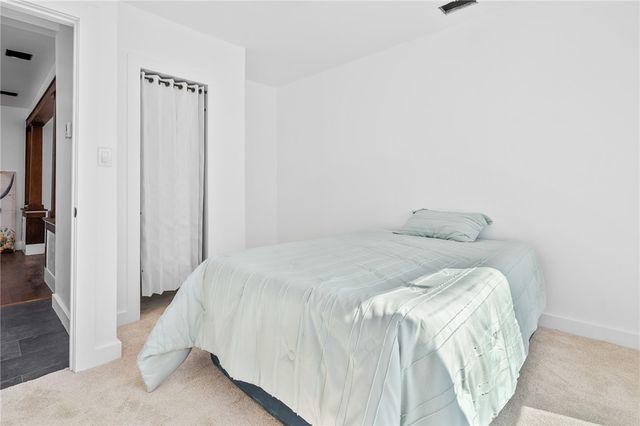 221 S. McCall, Sinton, TX 78387