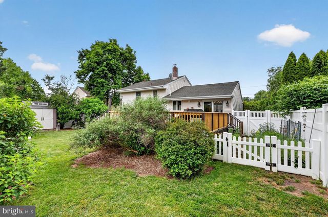 21 BONNIE RAE DR, Hamilton, NJ 08620