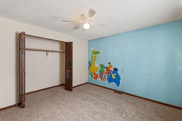 5509 S Topeka Cir, Wichita, KS 67216