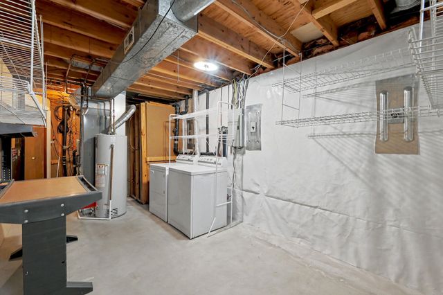 5509 S Topeka Cir, Wichita, KS 67216