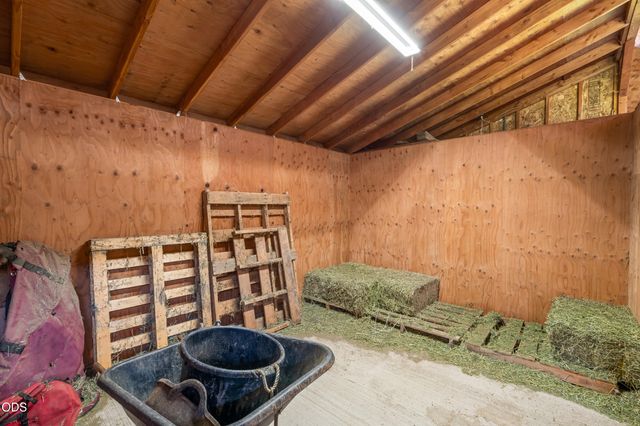 448 Ferry Road, Grants Pass, OR 97526
