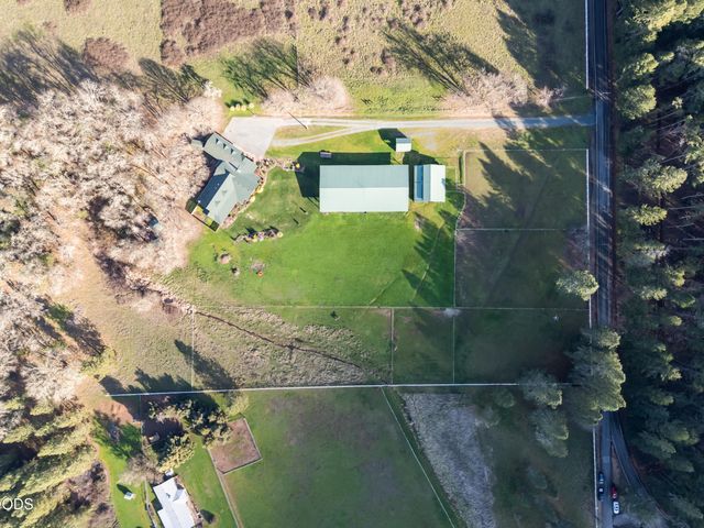 448 Ferry Road, Grants Pass, OR 97526