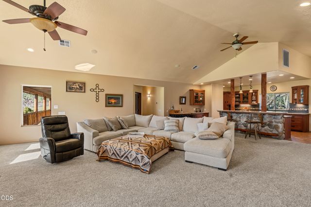448 Ferry Road, Grants Pass, OR 97526