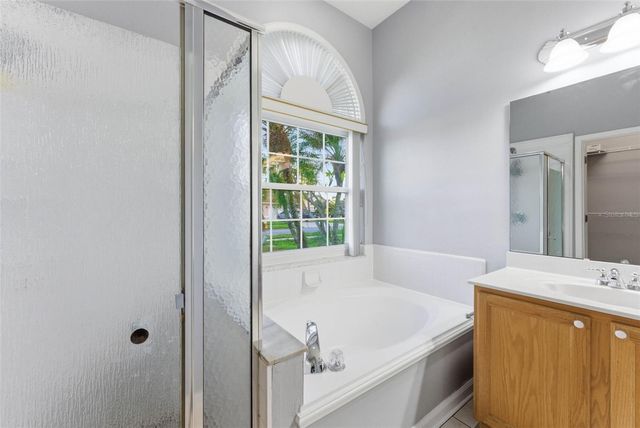 1813 CROSSWELL COURT, Orlando, FL 32837