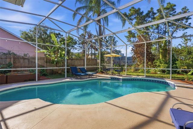 1813 CROSSWELL COURT, Orlando, FL 32837