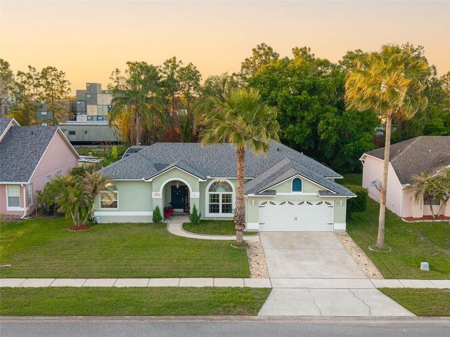 1813 CROSSWELL COURT, Orlando, FL 32837