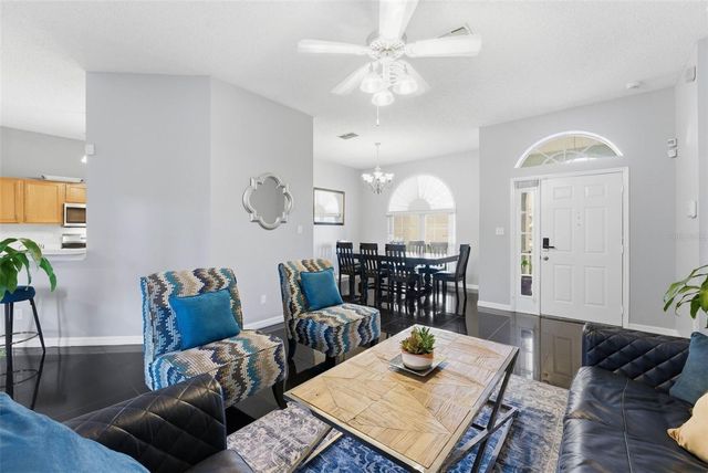 1813 CROSSWELL COURT, Orlando, FL 32837