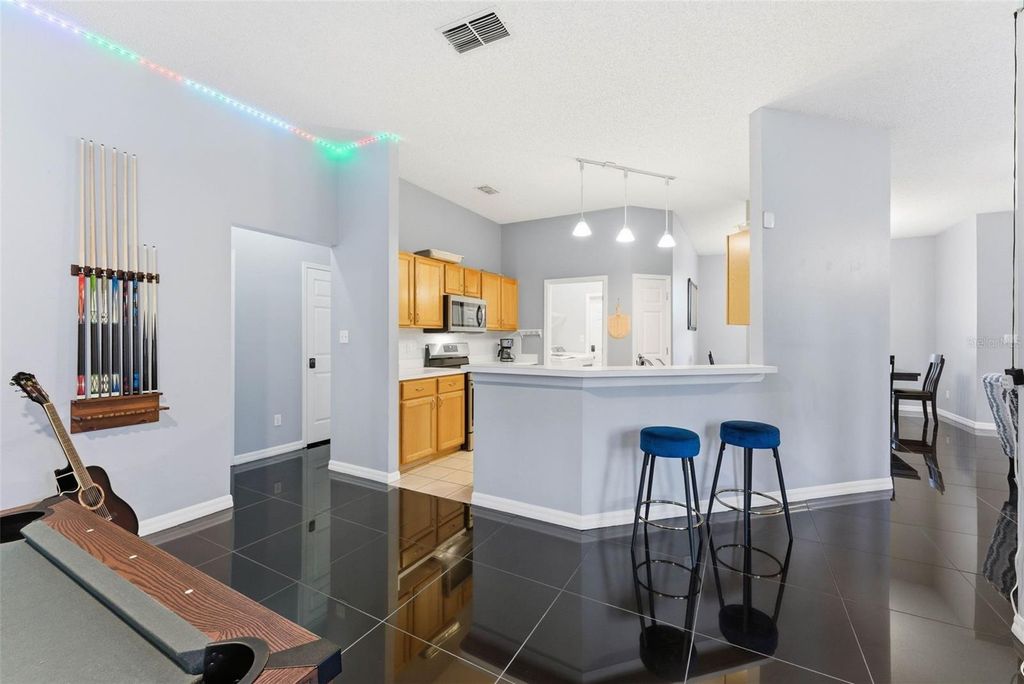 Image 21 of property listing at 1813 CROSSWELL COURT, Orlando, FL 32837