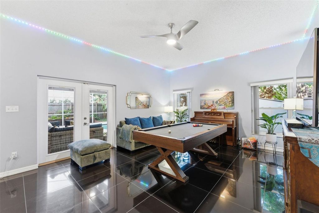 Image 22 of property listing at 1813 CROSSWELL COURT, Orlando, FL 32837