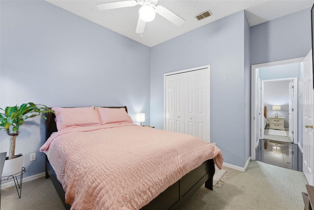 Image 31 of property listing at 1813 CROSSWELL COURT, Orlando, FL 32837