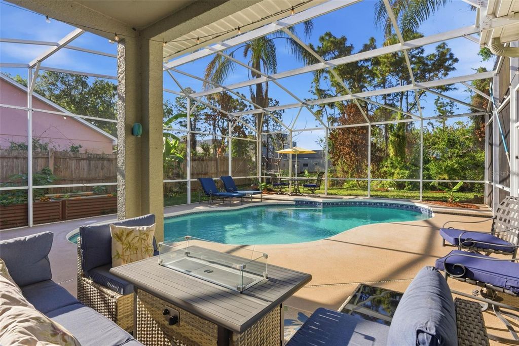 Image 40 of property listing at 1813 CROSSWELL COURT, Orlando, FL 32837