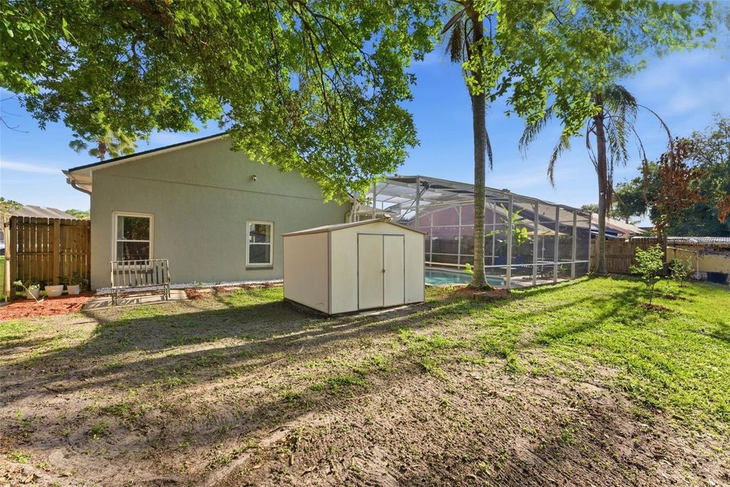 Image 49 of property listing at 1813 CROSSWELL COURT, Orlando, FL 32837