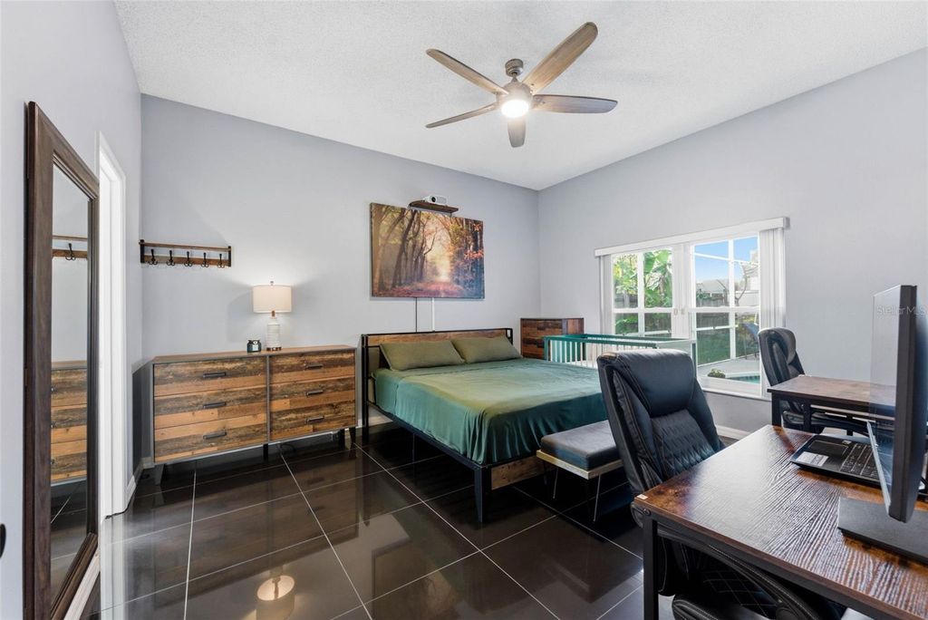 Image 51 of property listing at 1813 CROSSWELL COURT, Orlando, FL 32837