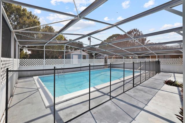 1013 Hispana Avenue, Fort Pierce, FL 34982