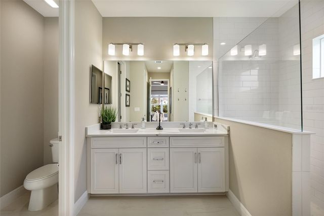 8011 ANTHIRIUM LOOP, Sarasota, FL 34240