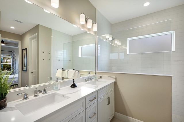 8011 ANTHIRIUM LOOP, Sarasota, FL 34240