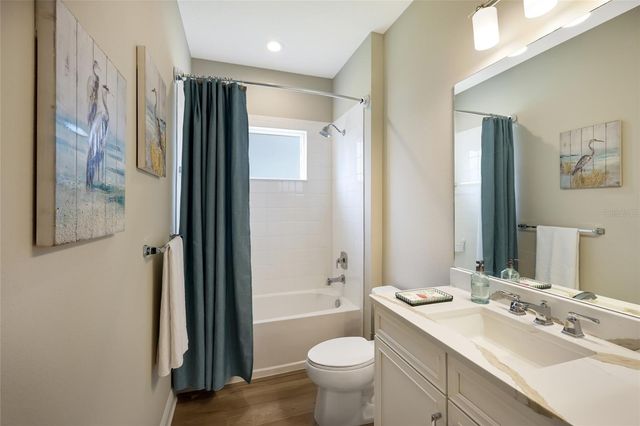 8011 ANTHIRIUM LOOP, Sarasota, FL 34240