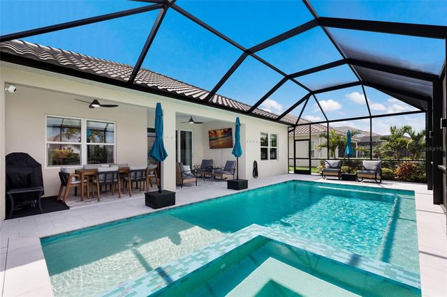 8011 ANTHIRIUM LOOP, Sarasota, FL 34240