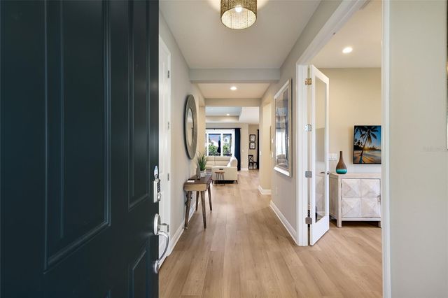 8011 ANTHIRIUM LOOP, Sarasota, FL 34240
