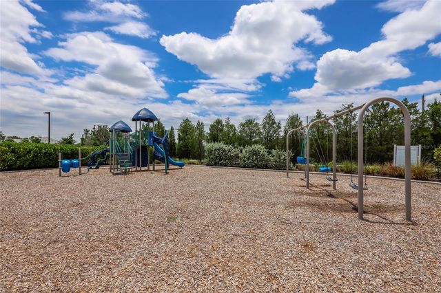 8011 ANTHIRIUM LOOP, Sarasota, FL 34240