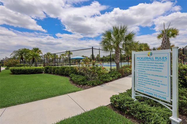 8011 ANTHIRIUM LOOP, Sarasota, FL 34240