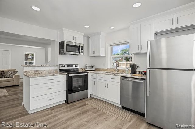 3420 Fairmont Road, Royal Oak, MI 48073