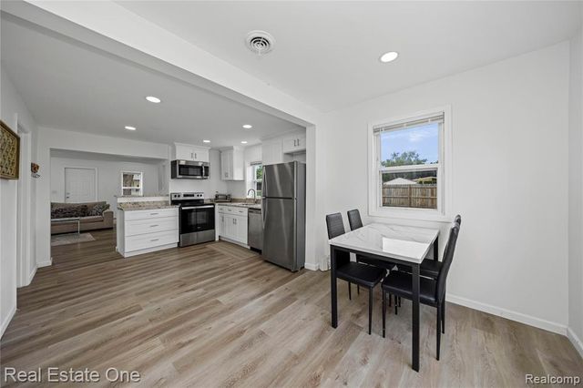 3420 Fairmont Road, Royal Oak, MI 48073