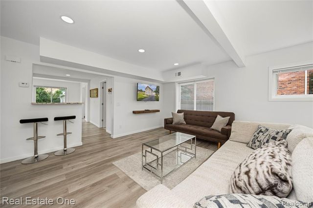 3420 Fairmont Road, Royal Oak, MI 48073