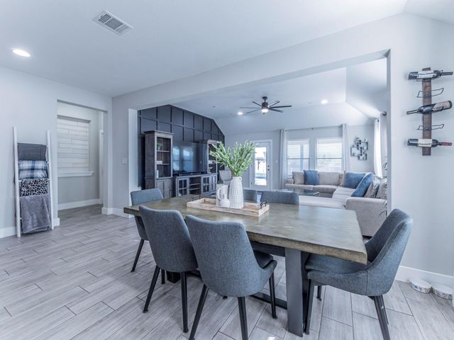 137 Alba Ave, San Marcos, TX 78666