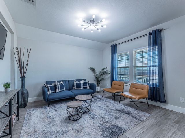 137 Alba Ave, San Marcos, TX 78666