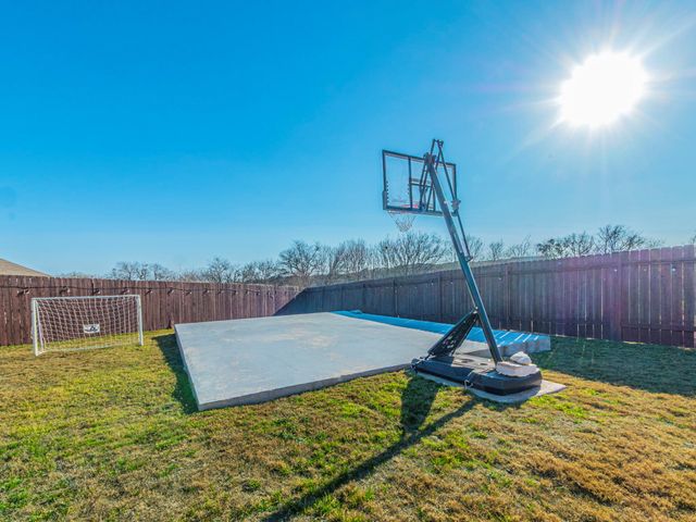 137 Alba Ave, San Marcos, TX 78666