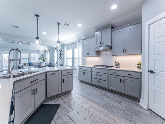 137 Alba Ave, San Marcos, TX 78666