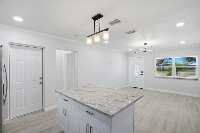 3611 W OKLAHOMA AVENUE, Tampa, FL 33611