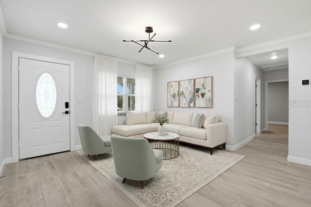 3611 W OKLAHOMA AVENUE, Tampa, FL 33611