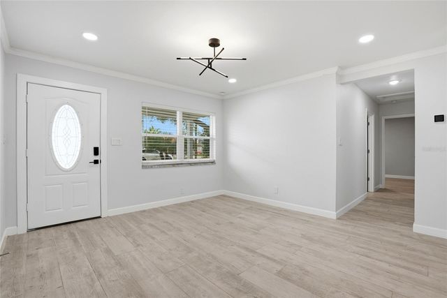 3611 W OKLAHOMA AVENUE, Tampa, FL 33611