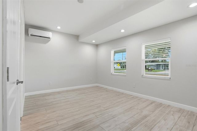 3611 W OKLAHOMA AVENUE, Tampa, FL 33611