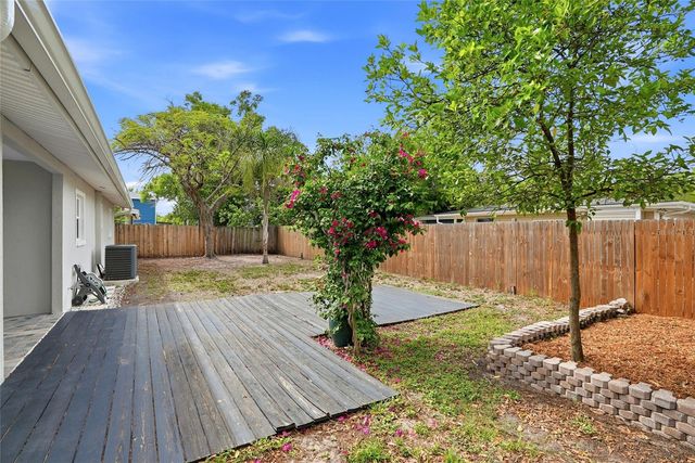 3611 W OKLAHOMA AVENUE, Tampa, FL 33611