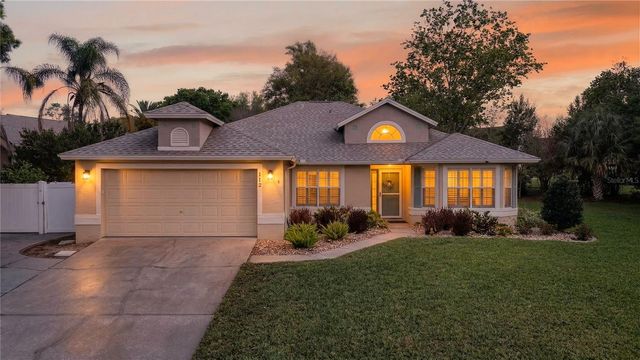 112 MADRONA, Eustis, FL 32726