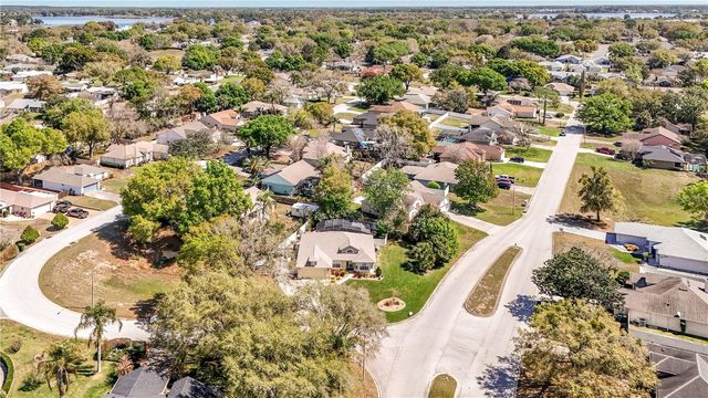 112 MADRONA, Eustis, FL 32726