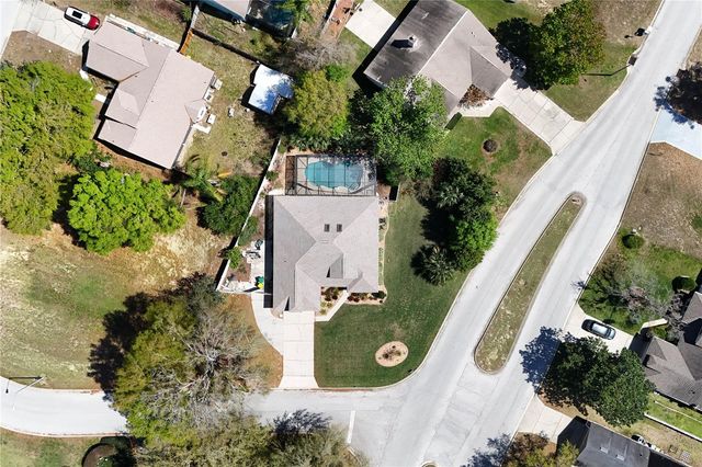 112 MADRONA, Eustis, FL 32726