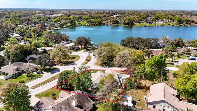 112 MADRONA, Eustis, FL 32726