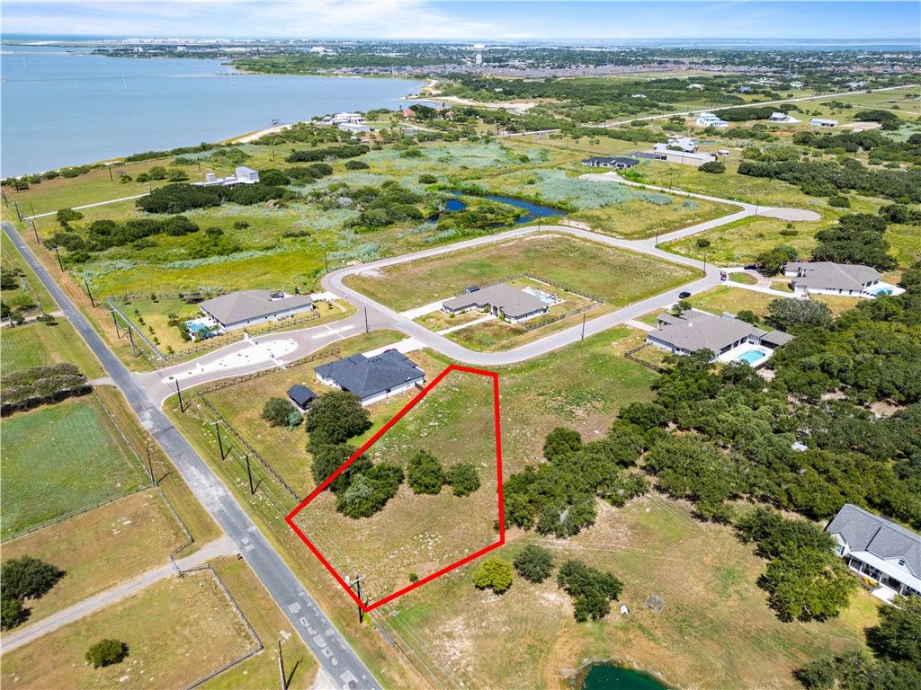 2121 Friesian Dr, Corpus Christi, TX 78418 — photo 5