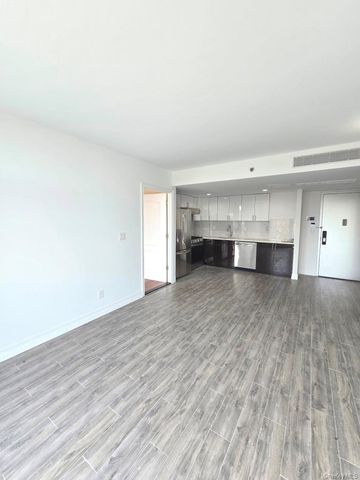 65-18 Austin Street 7E, Rego Park, NY 11374