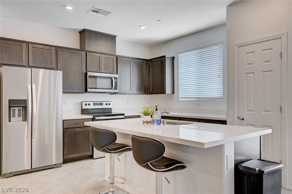 6515 Taffrail Avenue, Las Vegas, NV 89118 — exterior