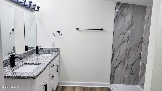 702a Richardson Street # A, Elizabeth City, NC 27909