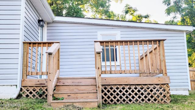 702a Richardson Street # A, Elizabeth City, NC 27909